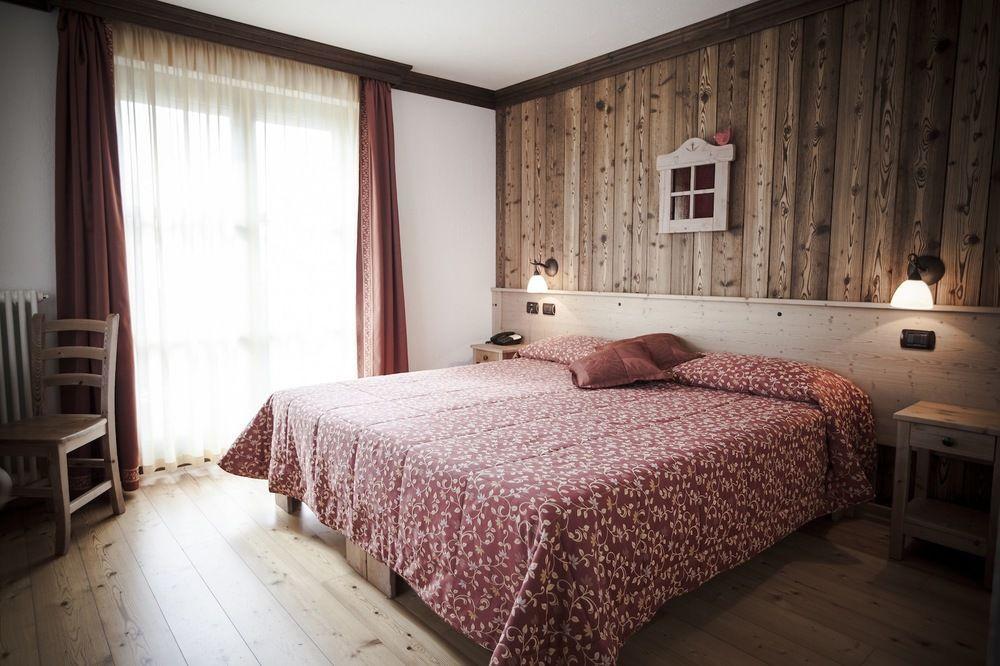 Silou Retreat Hotell Champdepraz Exteriör bild